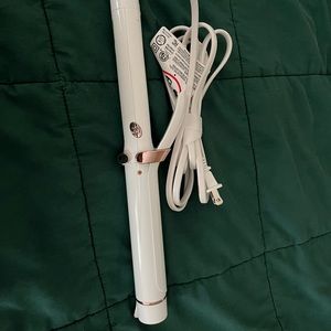 T3 curling iron 1 1/4 inch